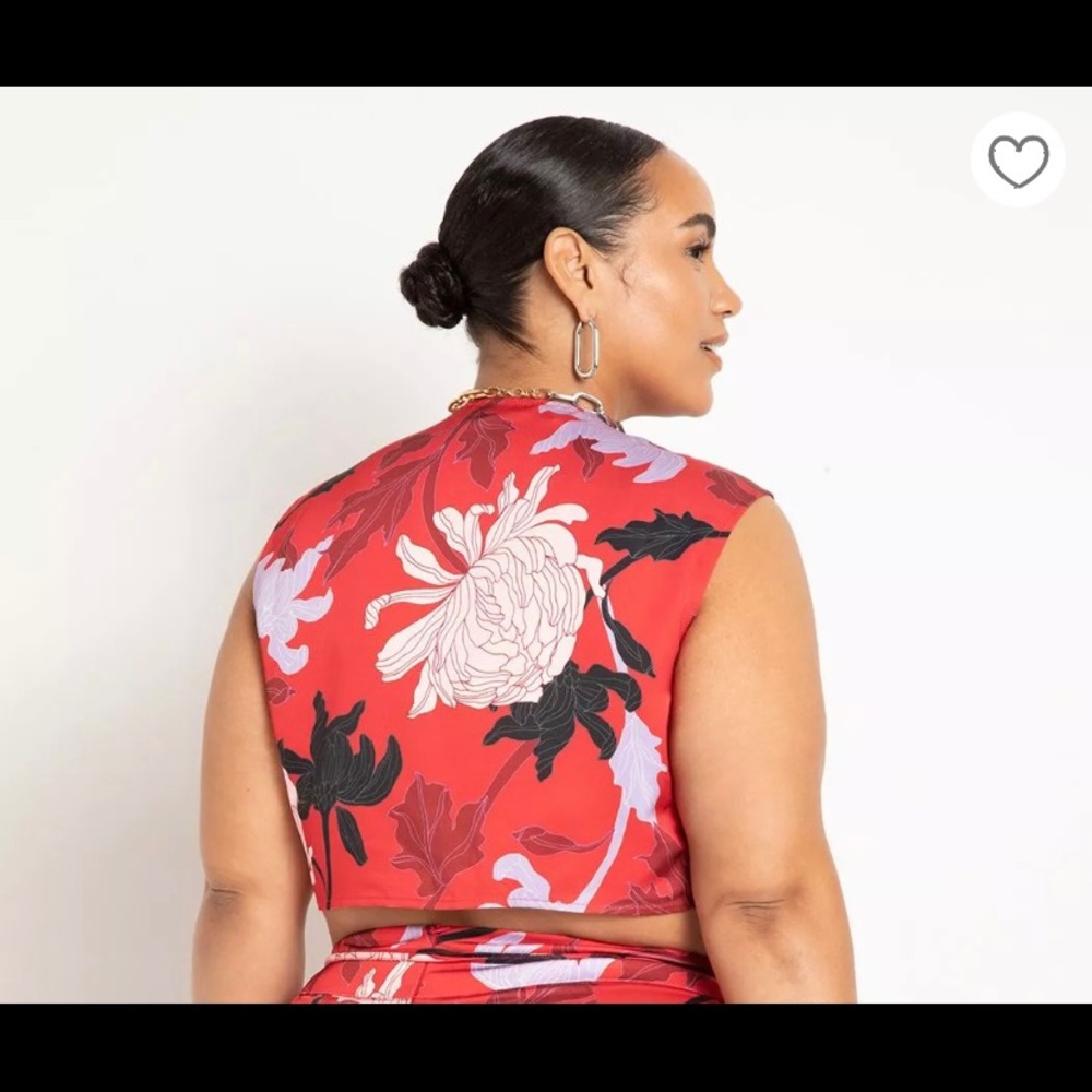 Emma - Picture 3 of 4